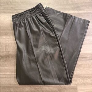 Express Women’s Size XL Faux Leather Wide Straight Leg Black Trousers